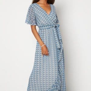 Sisters Point Gush Dress 116 Cream/Blue L