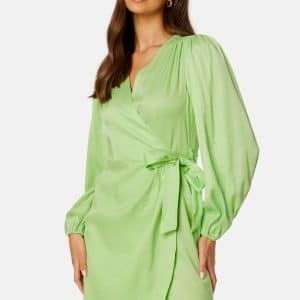SELECTED FEMME Stine LS Short Wrap Dress Pistachio Green 34