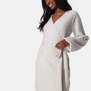 BUBBLEROOM Pleated Wrap Short Dress Light beige XL