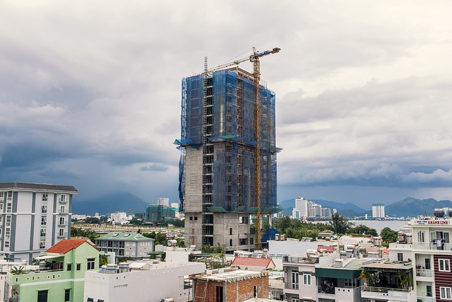Fra fundament til finish: Historien bag mt højgaards logo